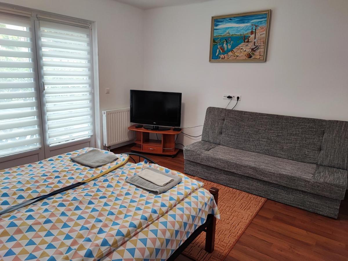 Bm Apartman 佐洛卡罗斯 外观 照片